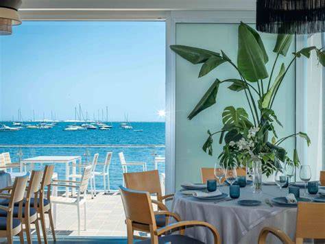 Restaurante Miramar con vistas al mar