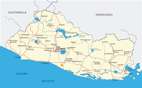 Mapa de El Salvador y Chiapas destacando la región de consumo de la sopa de chipilín