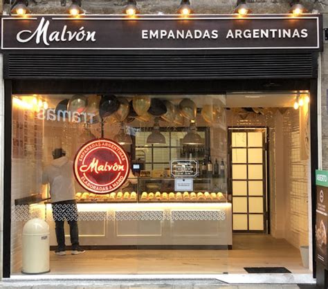 Interior de una tienda de 'Empanadas Malvón'