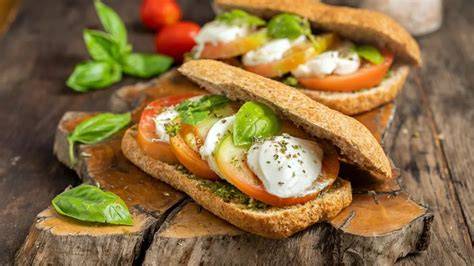 Ejemplos de acompañamientos para pan de espelta proteico