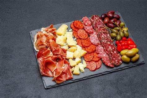 Tabla de embutidos variados