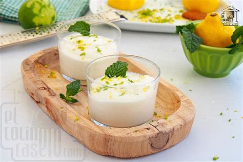 Mousse de limón en un vaso