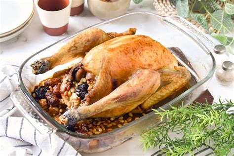 Infografía nutricional de pollo relleno