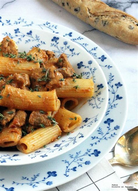 Rigatoni con solomillo de cerdo al estilo Thai