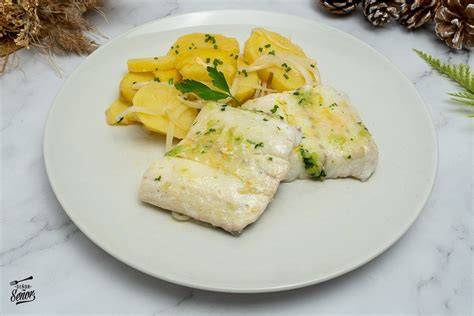 Merluza al horno emplatada con guarnición
