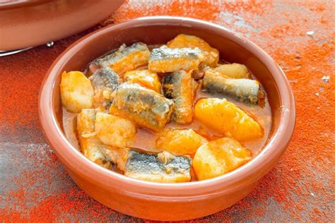All i pebre de anguila con alioli