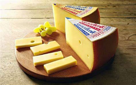 Queso Appenzeller en su forma original