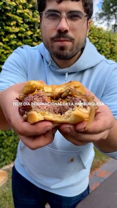 Hamburguesas ahumadas en kamado