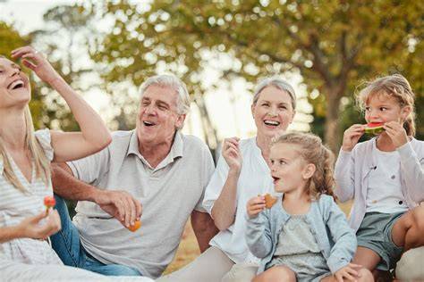 Familia disfrutando de un agroturismo en Extremadura