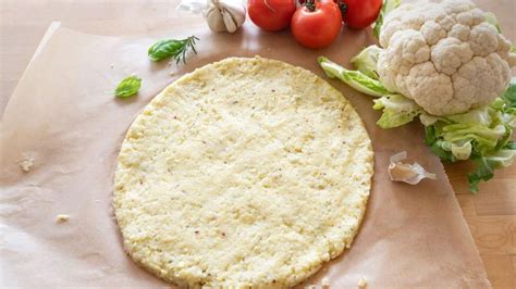 Preparación de la base de coliflor para pizza