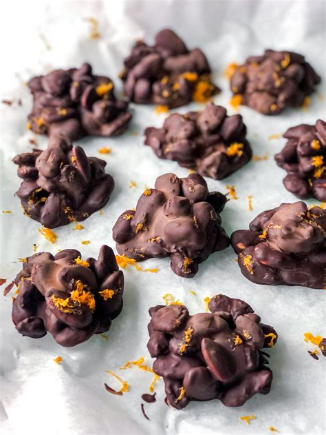 Rocas de chocolate con almendras