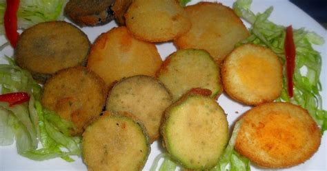 mezcla de verduras rebozadas en bol lista para freír