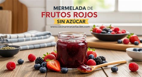 Frascos de mermelada de frutos rojos