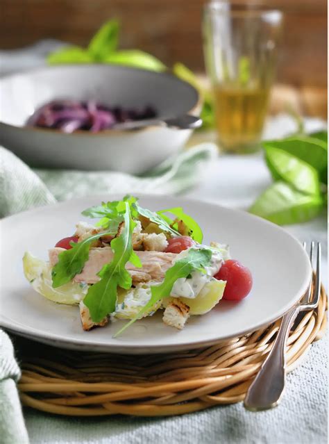 Ensaladilla de ventresca con mayonesa de hierbas y tomates cherry