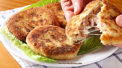 Tortitas con Philadelphia, jamón y queso cheddar