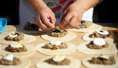 Proceso de armado de empanadas