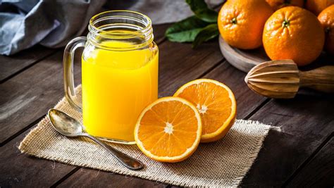 Zumo de naranja natural versus envasado