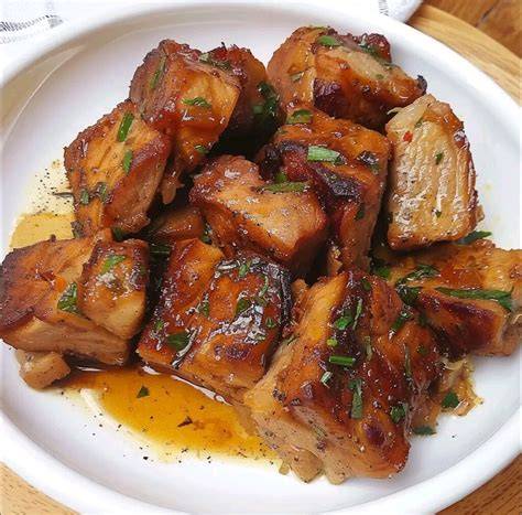 Costillas de cerdo en aceite para conservar