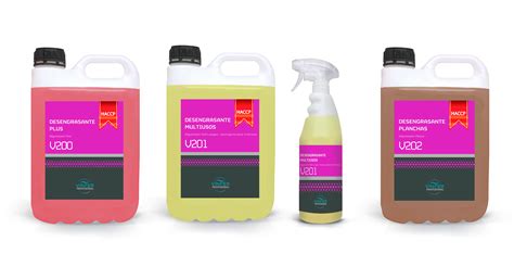 Variedad de desengrasantes profesionales para cocina