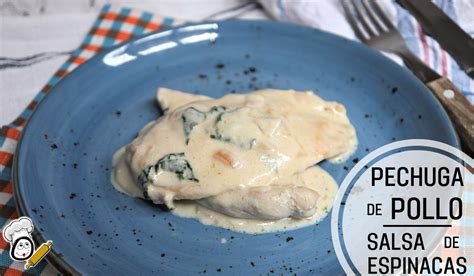 Pechuga de pollo en salsa de queso azul con guarnición
