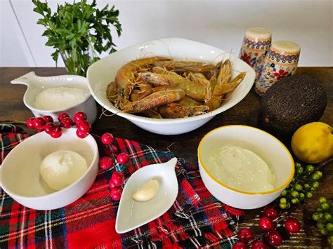 Langostinos con alioli de aguacate