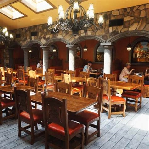 Interior de un restaurante tradicional de Escalona