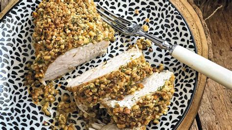 Pechuga de pavo con costra de avena dorada