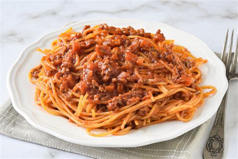 Espaguetis a la boloñesa con carne picada