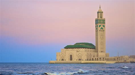 Mezquita de Hassan II al atardecer