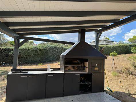 Pérgola con barbacoa a medida integrada