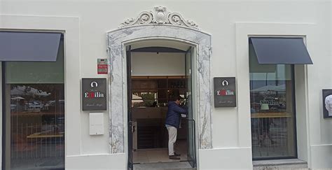 Fachada del restaurante Arepas Doña Emilia en Benidorm