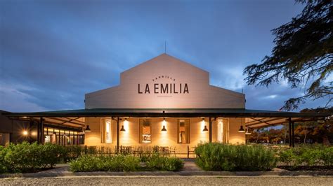 Fachada de Parrilla La Emilia en Córdoba