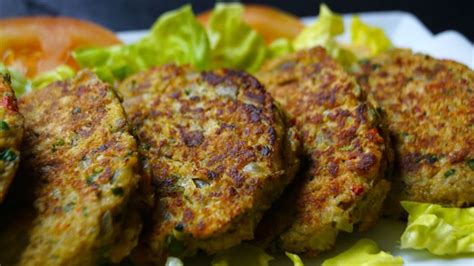 Hamburguesas de berenjena sin pan listas para cocinar
