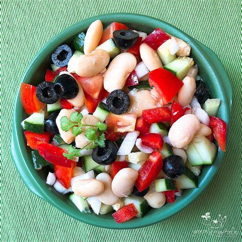 Ensalada de alubias blancas lista
