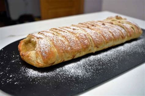 Trenza de hojaldre y manzana dorada