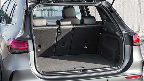 Disposición de los asientos traseros y espacio del maletero del Mercedes-Benz GLA