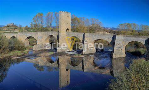 Puente Medieval de Frías y área de barbacoas junto al río Ebro