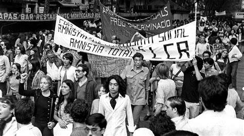 Fotografía de archivo de una manifestación en los años 70