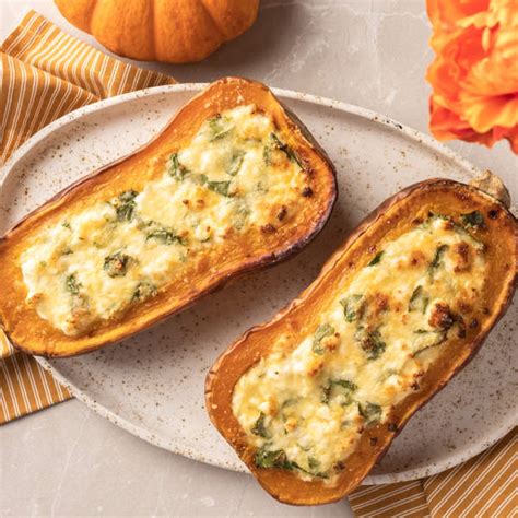 Calabaza bonetera rellena de marisco