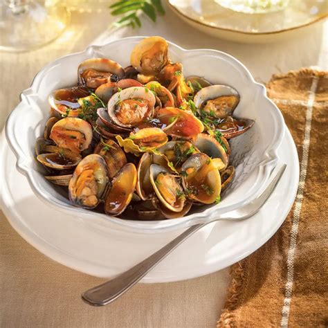 Ingredientes esenciales para almejas a la marinera
