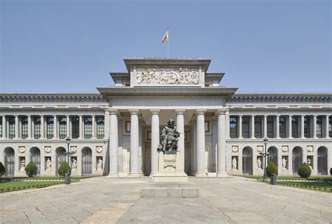 Fachada del Museo Rafael Zabaleta