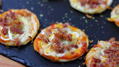 Paso a paso: cómo preparar y decorar mini pizzetas de hojaldre