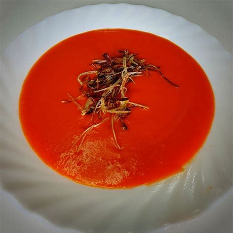 Ingredientes para la crema fría de pimientos rojos