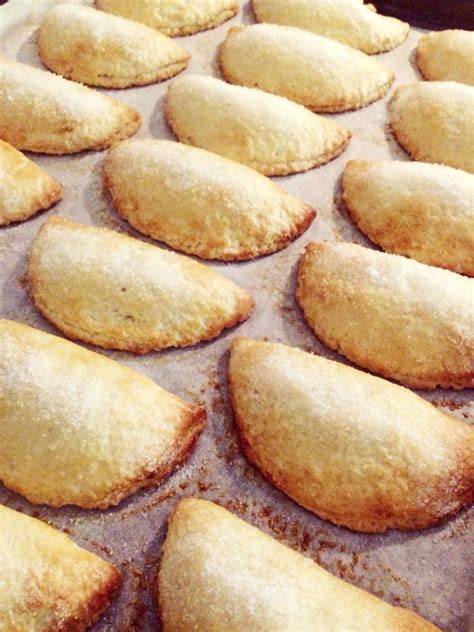 Pastelitos de boniato recién horneados
