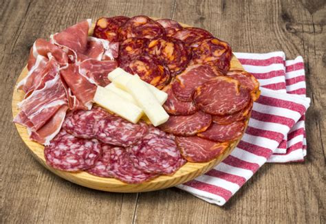 Variedad de embutidos españoles