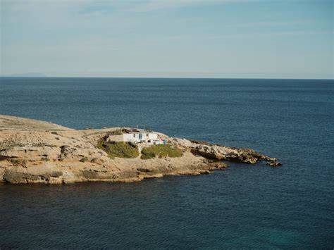 Ilustración de un cabanon de pescadores en Marsella