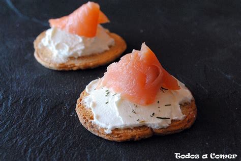 Palmeritas de salmón y queso crema