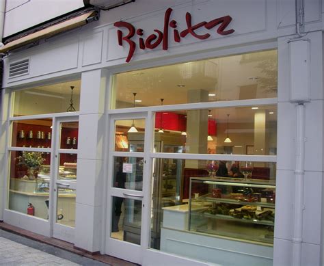 Fachada de Aguirre Pastelería en Irún