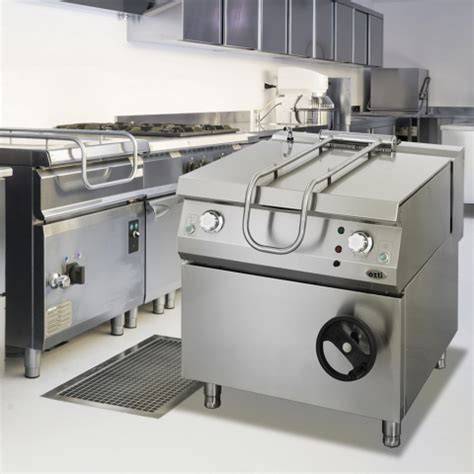 Sartén basculante eléctrica en cocina industrial