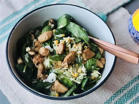 Ensalada de espinacas y pollo